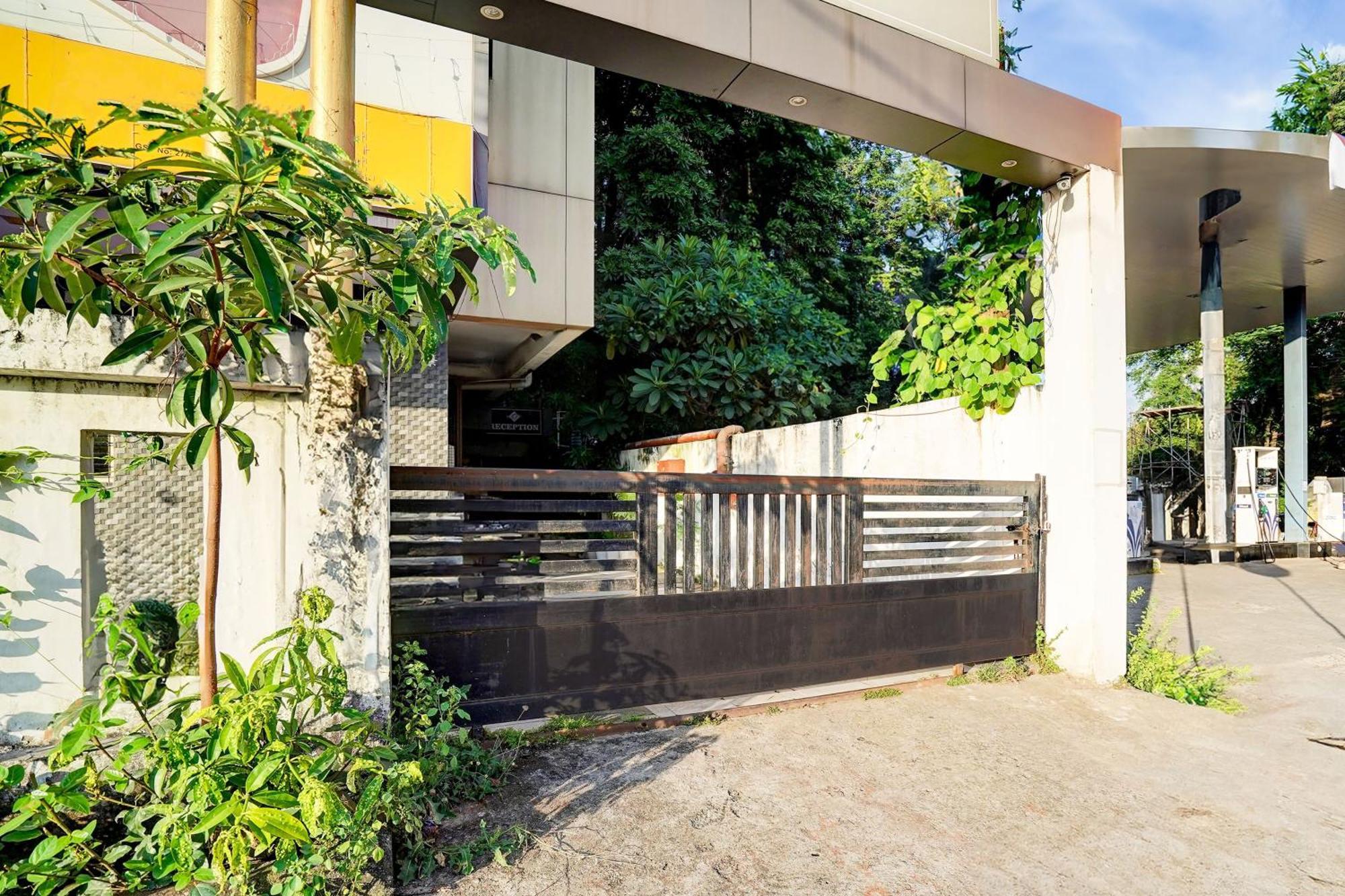 נאגפור Super Hotel O Katol Road Friends Colony מראה חיצוני תמונה